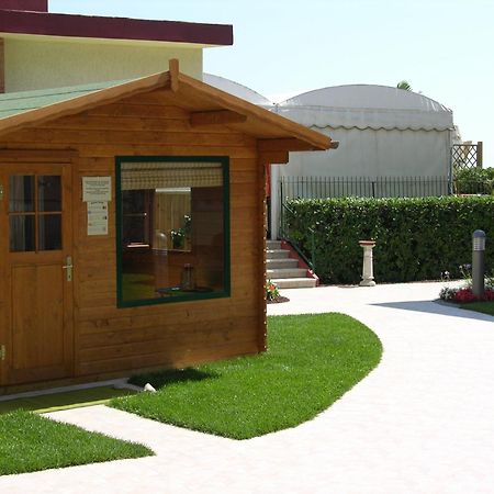 Hotel Righetto Fronte Mare 카발리노 외부 사진