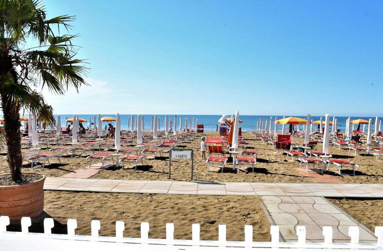 Hotel Righetto Fronte Mare 카발리노 외부 사진