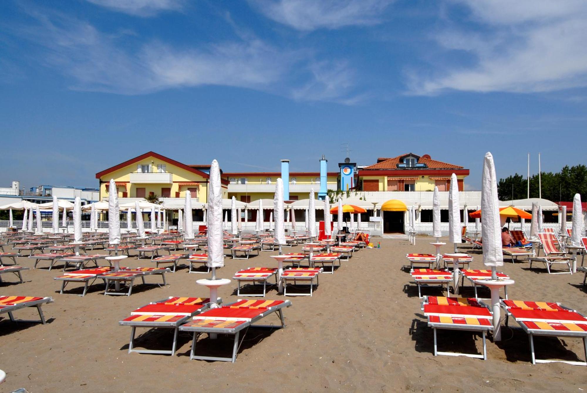 Hotel Righetto Fronte Mare 카발리노 외부 사진