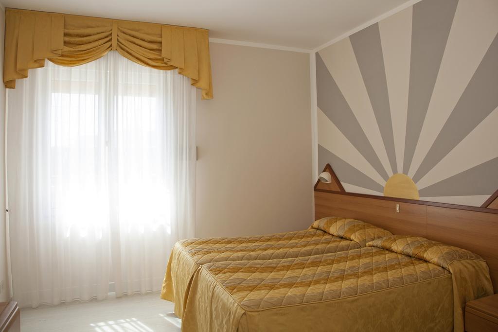 Hotel Righetto Fronte Mare 카발리노 외부 사진