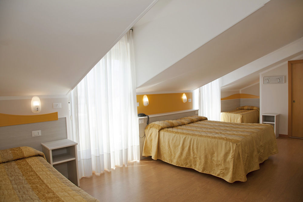 Hotel Righetto Fronte Mare 카발리노 외부 사진