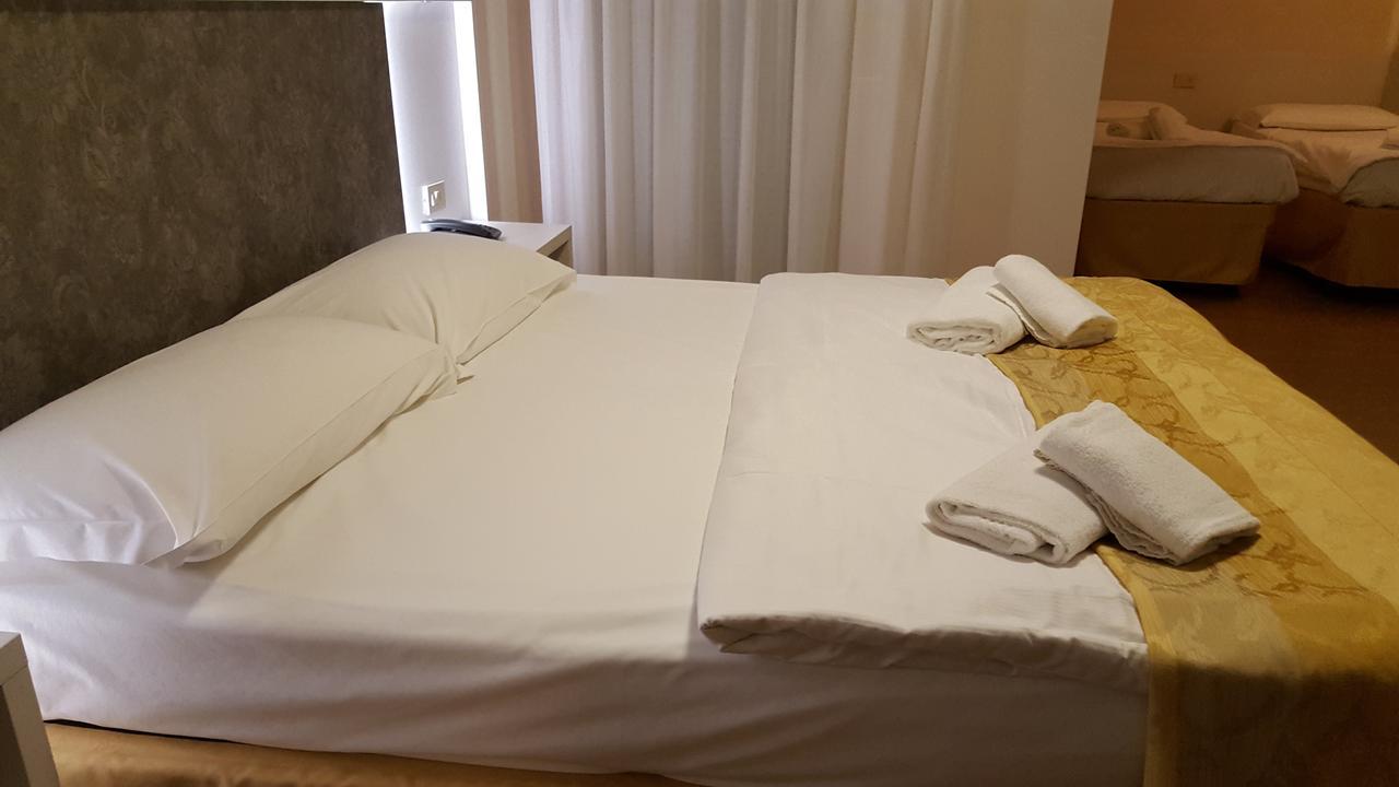Hotel Righetto Fronte Mare 카발리노 외부 사진