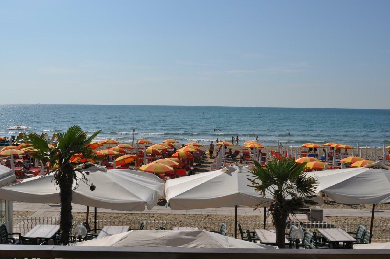 Hotel Righetto Fronte Mare 카발리노 외부 사진