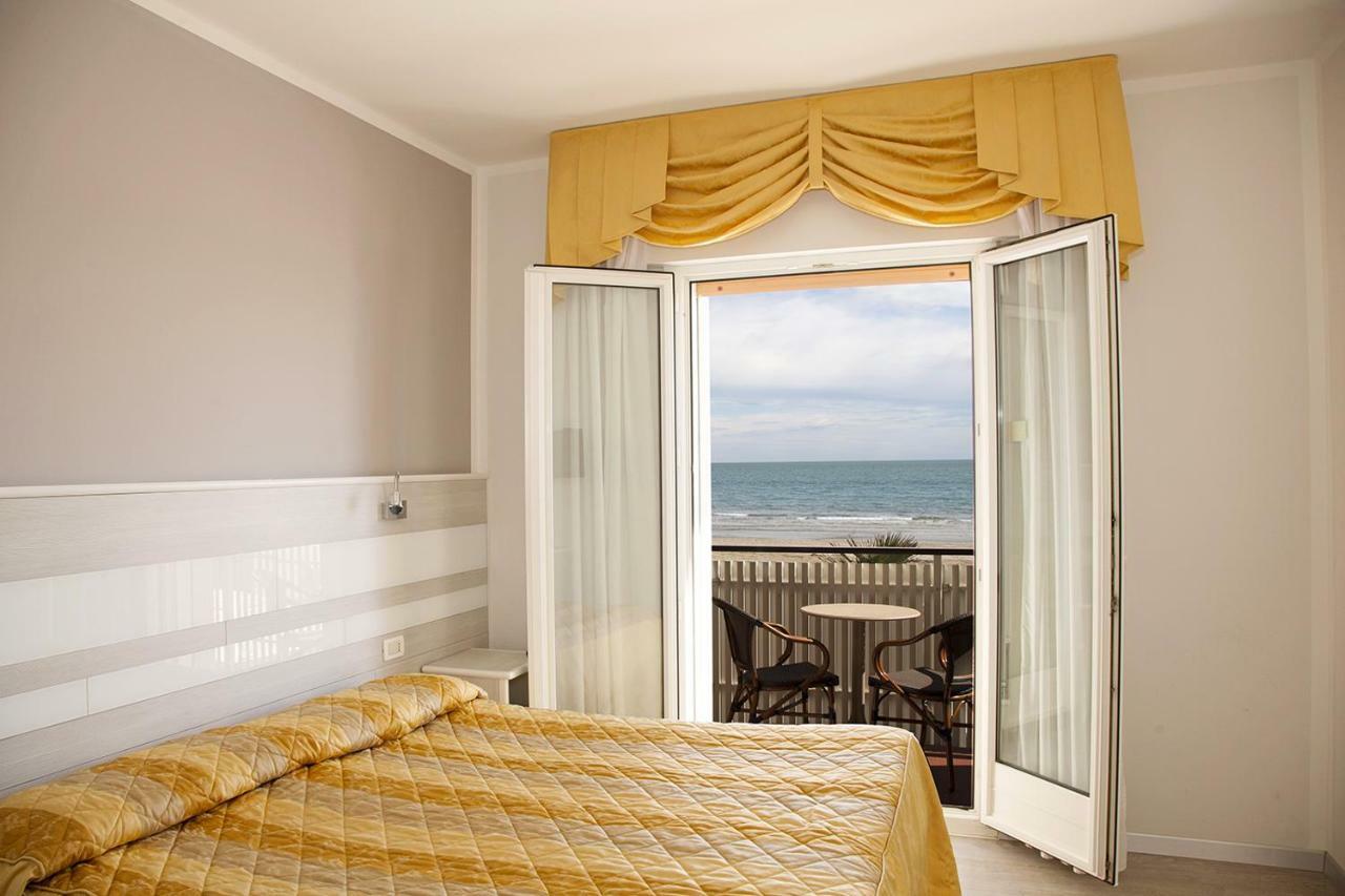 Hotel Righetto Fronte Mare 카발리노 외부 사진